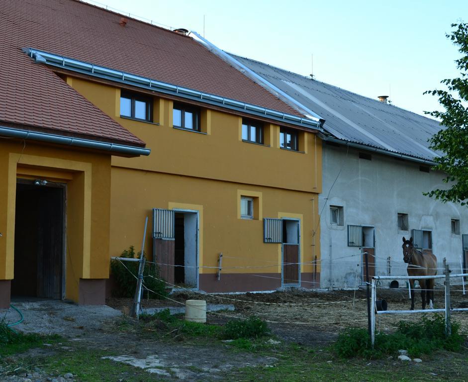 Penzion Eqilon Ξενοδοχείο Mělník Εξωτερικό φωτογραφία